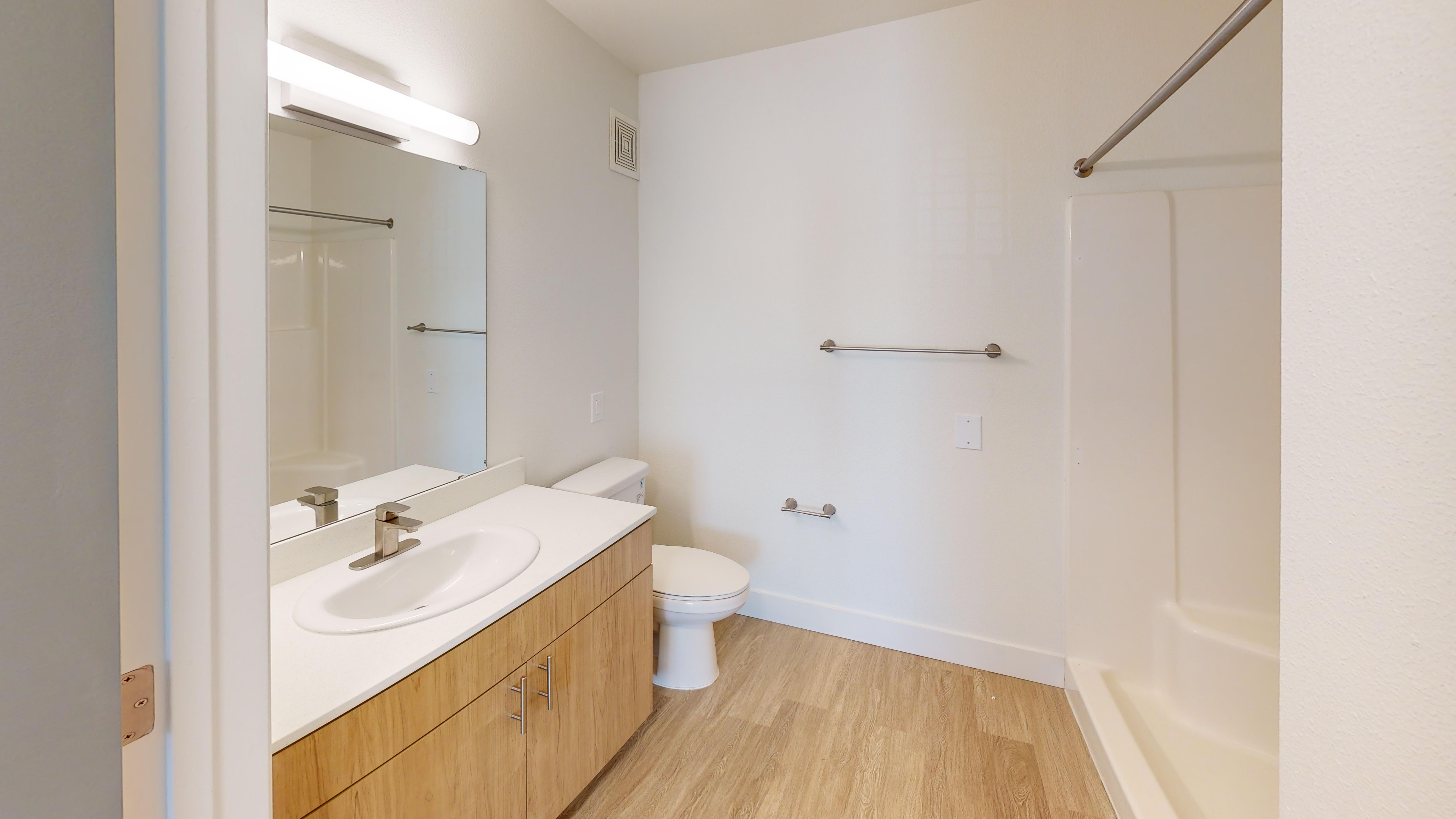 Sierra-Hills-IL-Studio-391-sqft-Bathroom